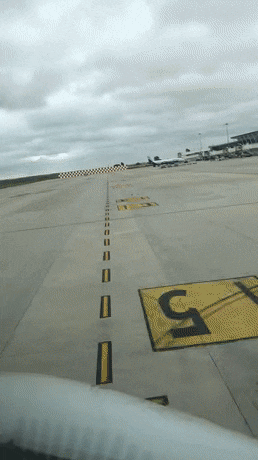 비행기 조종석에서 본 이륙 장면 | 인스티즈