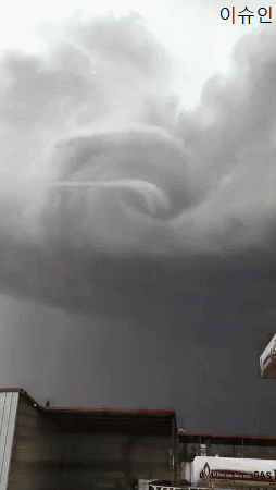 토네이도가 만들어지는 순간 | 인스티즈