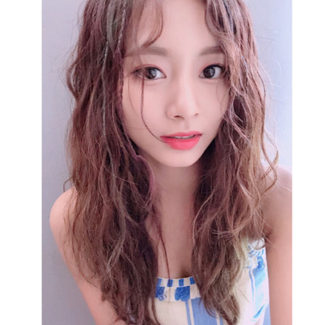 헤어 완벽 미모 완벽했던 이틀전 트와이스 쯔위 | 인스티즈