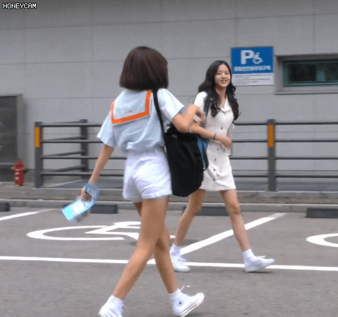 프로듀스48 만나이로 합쳐서 30 안넘는 장원영 안유진 피지컬.gif | 인스티즈