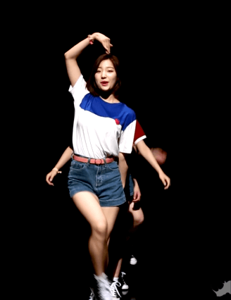 프로미스나인 이새롬.gif | 인스티즈