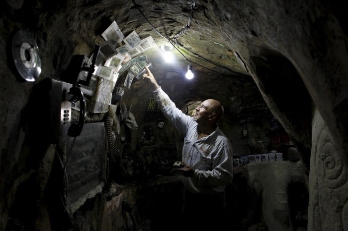 코스타리카 농부의 지하 동굴 집 | 인스티즈