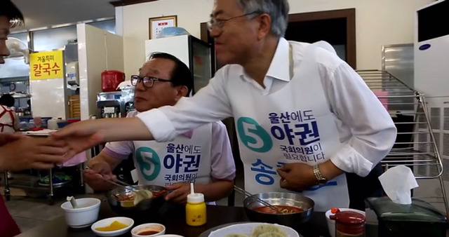 권위주의하고는 너무나 거리가 먼 우리 대통령 (백수시절부터모음) | 인스티즈