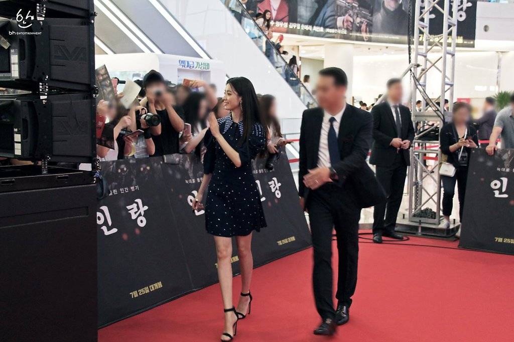 인랑 홍보하는 한효주.jpg | 인스티즈