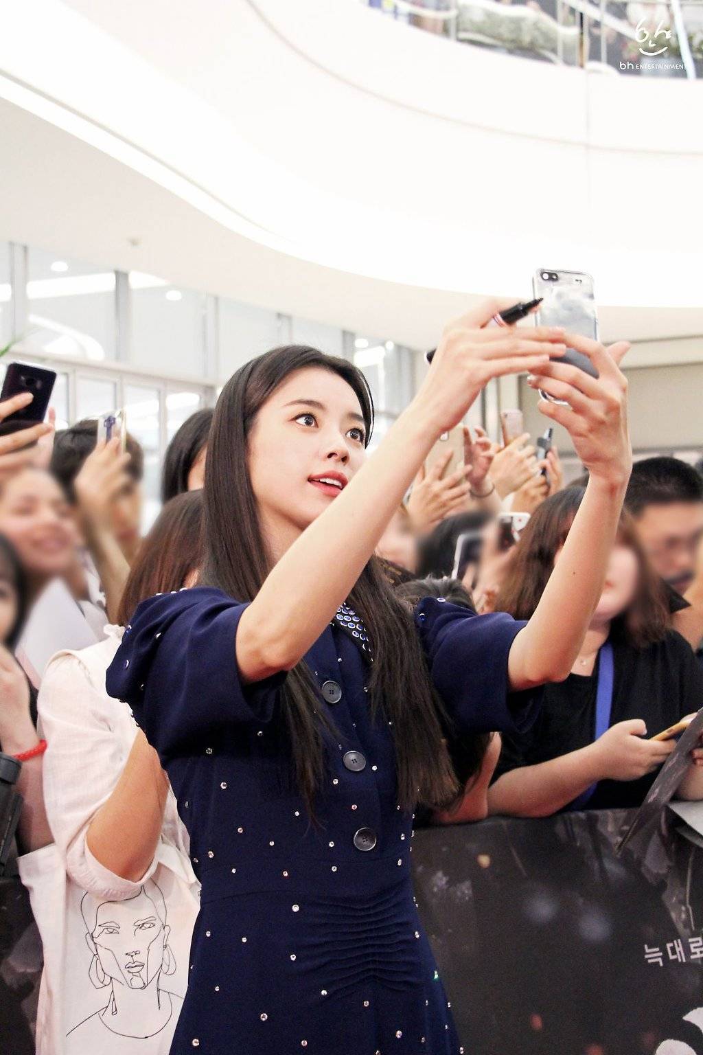 인랑 홍보하는 한효주.jpg | 인스티즈