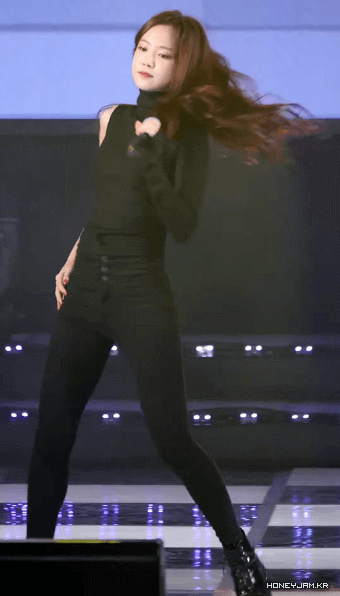 손나은 블랙의상 | 인스티즈