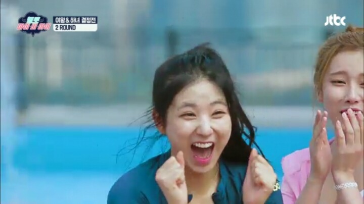 몸좋은 남자들을 본 한 아이돌 반응ㅋㅋㅋ | 인스티즈