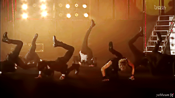 이 정도는 해야 칼군무돌.gif (데이터주의) | 인스티즈