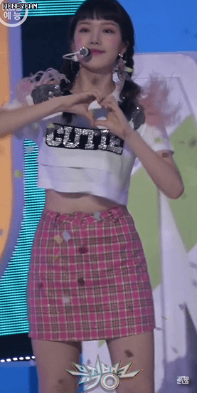 여자친구 - 여름여름해 뮤직뱅크 직캠.gif | 인스티즈