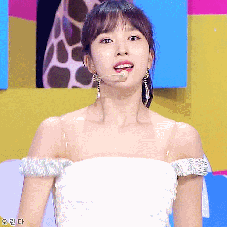 180715 인기가요 트와이스 미나 ㄷㄷ.gif | 인스티즈