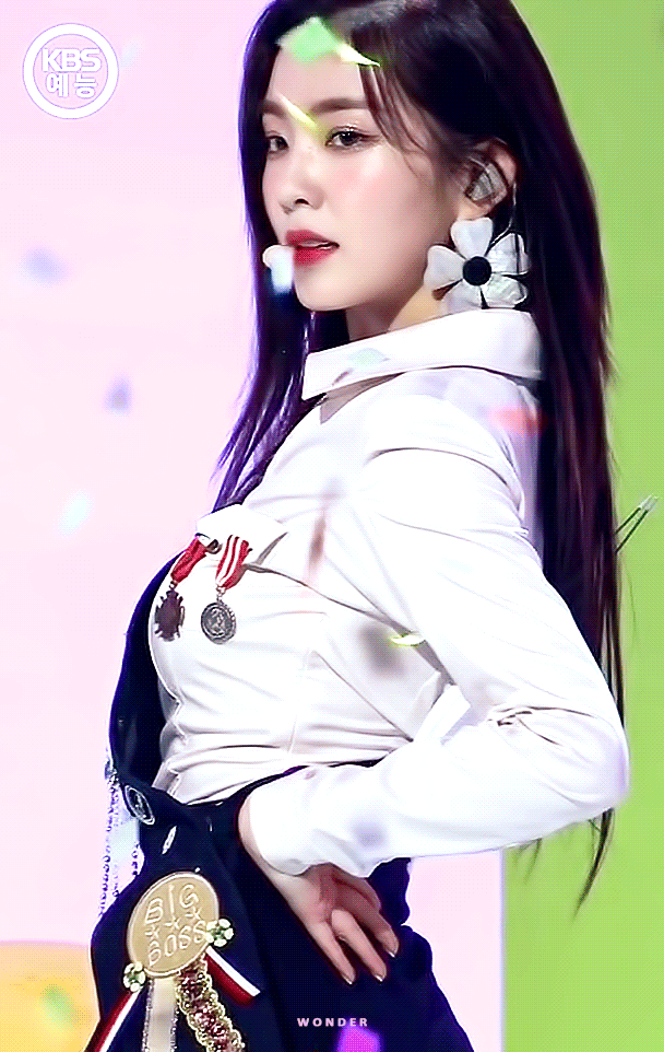 클로즈업되는 아이린.gif | 인스티즈