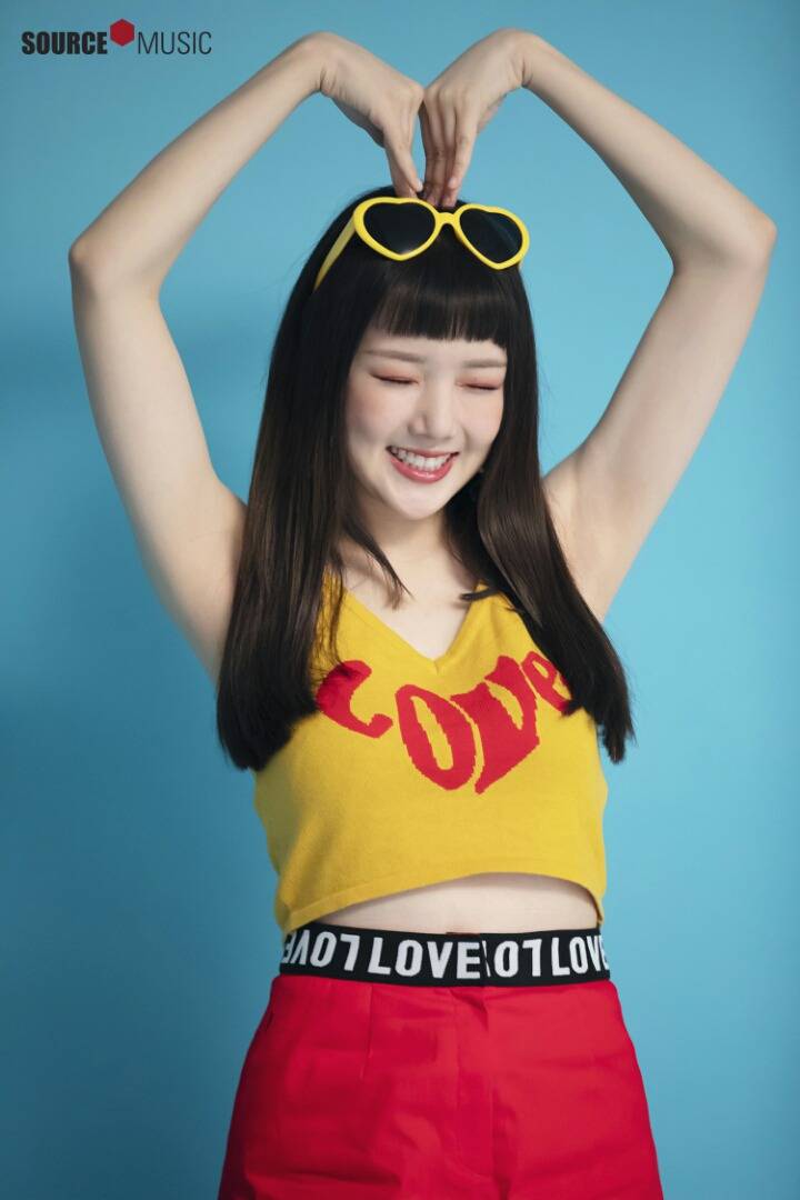 여자친구 여름여름해 자켓사진 촬영 비하인드컷.jpg | 인스티즈