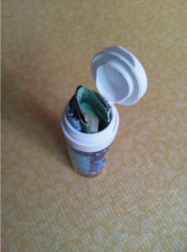 사촌동생이 집에 두고간 것 | 인스티즈