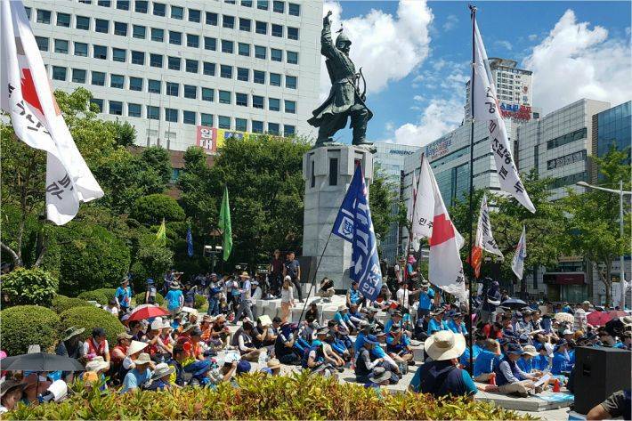 부산 일본영사관 광복절 집회"노동자상 건립 9월 재추진" | 인스티즈