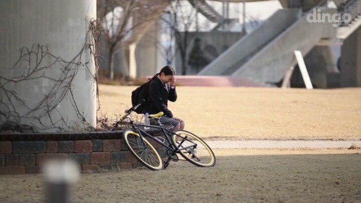 왕따 당한 학생이 울면서 도와 달라고 하면은?(연기) | 인스티즈