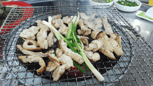 쫄깃쫄깃 고소한 막창구이 움짤 gif | 인스티즈