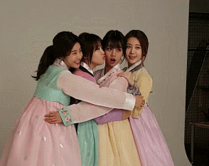 비지니스 관계 라고는 전혀 없어보이는 걸그룹 | 인스티즈