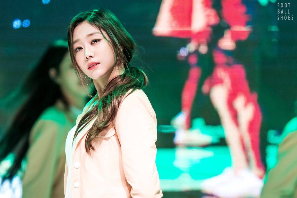 [러블리즈] 츄러스 생각이나서 지수 | 인스티즈