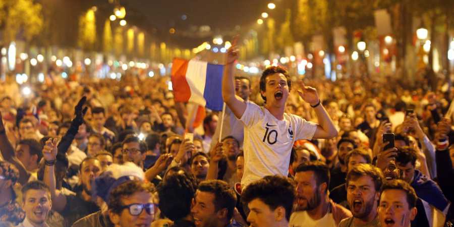 잠 못 이루는 프랑스 사람들 | 인스티즈