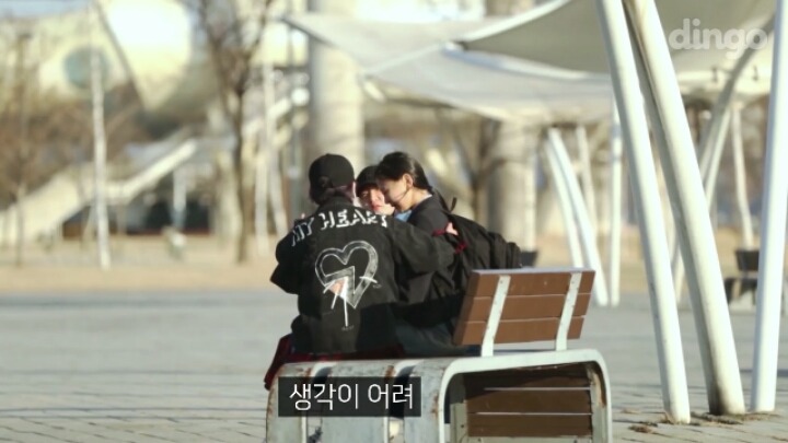 왕따 당한 학생이 울면서 도와 달라고 하면은?(연기) | 인스티즈