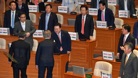 ??? 연설 끝나고 두고보자 | 인스티즈