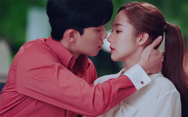 부회장과 키스하는 김비서 | 인스티즈