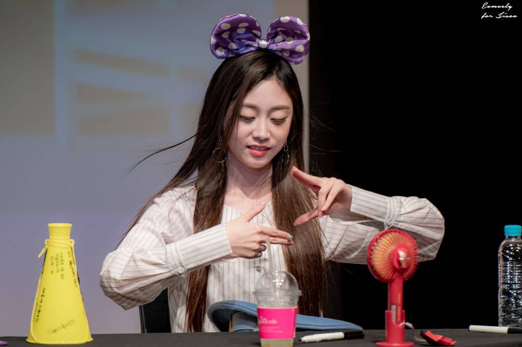 [러블리즈] 츄러스 생각이나서 지수 | 인스티즈