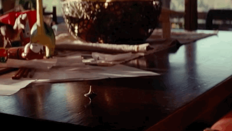 인셉션 8년만에 마지막 장면에 대한 논쟁에 종지부를 찍은 마이클 케인 인터뷰 | 인스티즈