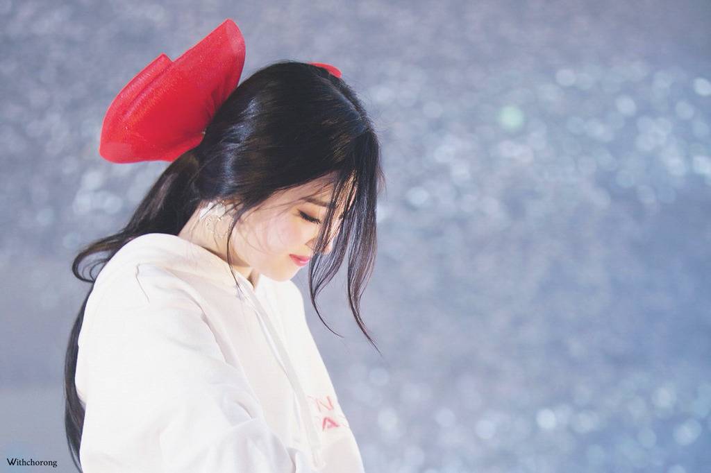 [에이핑크] 주말이라 시간이 잘 가는 것 같아서 박초롱 | 인스티즈