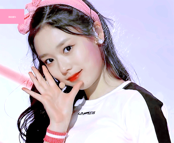 [프로듀스48] 아이돌 느낌 물씬 나는 연습생 6인.gif | 인스티즈