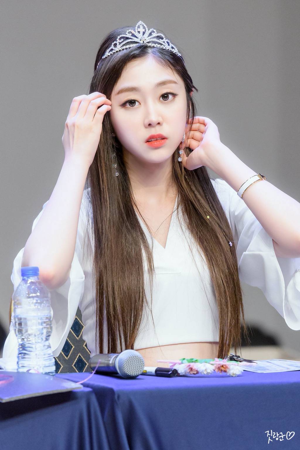 [러블리즈] 츄러스 생각이나서 지수 | 인스티즈