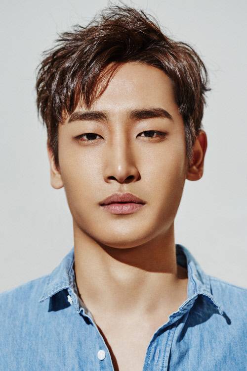 다음중 슈스케 출신 최고의 꽃미남은? | 인스티즈