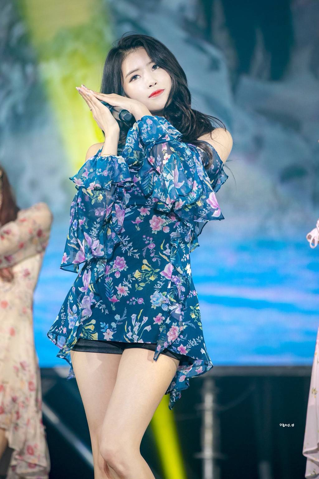 [러블리즈] 아침 밥도 먹었으니 양치질 하러 갈거라서 미주 | 인스티즈