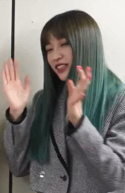 또 막내 몸매 감상하는 하니.gif | 인스티즈