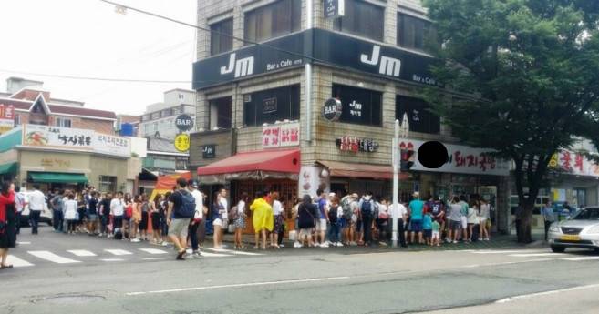 부산 돼지국밥 대기줄의 위엄 | 인스티즈