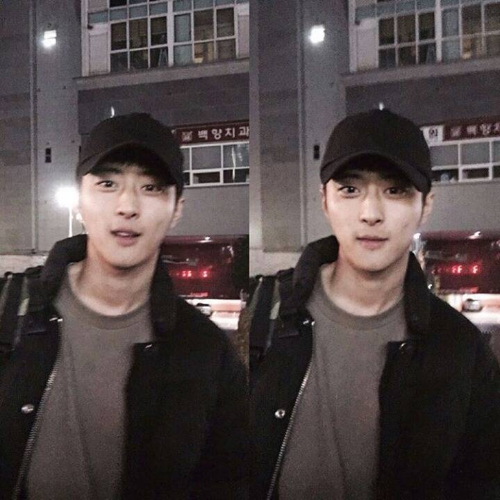 이정미 헌법재판관님 힘내세요. 남자 사진만 (데이터주의) | 인스티즈