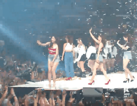 미국에서 한건 하고온 유라 gif | 인스티즈