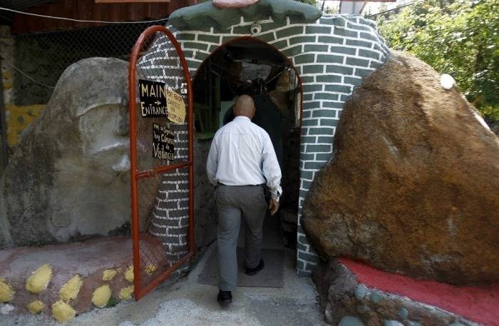 코스타리카 농부의 지하 동굴 집 | 인스티즈