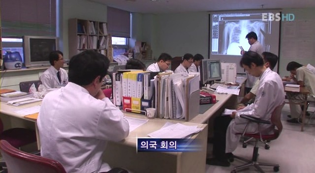 대한민국에서의 의사들의 하루.jpg | 인스티즈