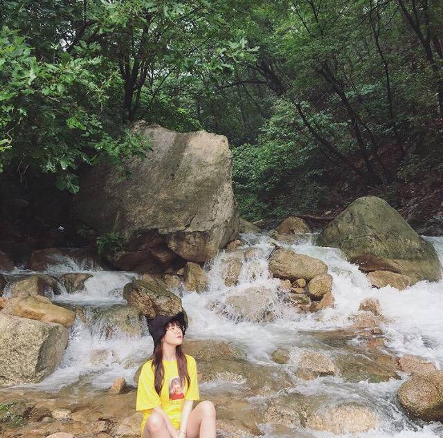 7/25 계곡에 간 걸스데이 민아.insta | 인스티즈
