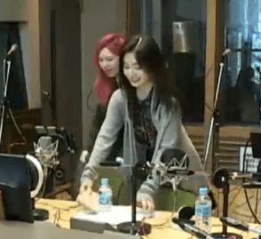 PC방 알바 출신 아이돌.gif | 인스티즈