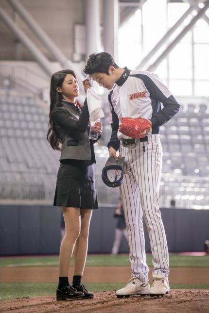 오늘자 교복설현..jpg | 인스티즈