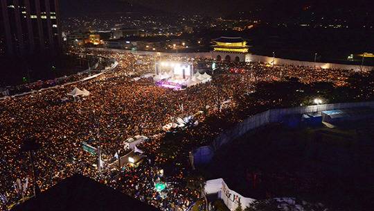 4장의 사진으로 보는 2016년 대한민국.jpg | 인스티즈