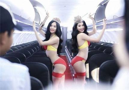 비키니 스튜어디스 선보인 베트남 항공사 | 인스티즈