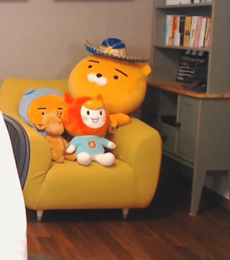 랜선라이프에 잠깐 나온 단추(댕댕이)가 너무 귀여워서 쪄보는 글 | 인스티즈