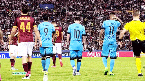 3시즌째 챔피언스 리그를 돌아가며 우승하고 있는 레바뮌의 삼대장들 | 인스티즈