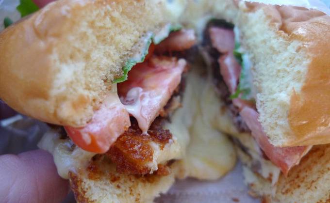 한국사람들에게 호불호가 명확히 갈리는 미국식 햄버거 2가지.jpg | 인스티즈