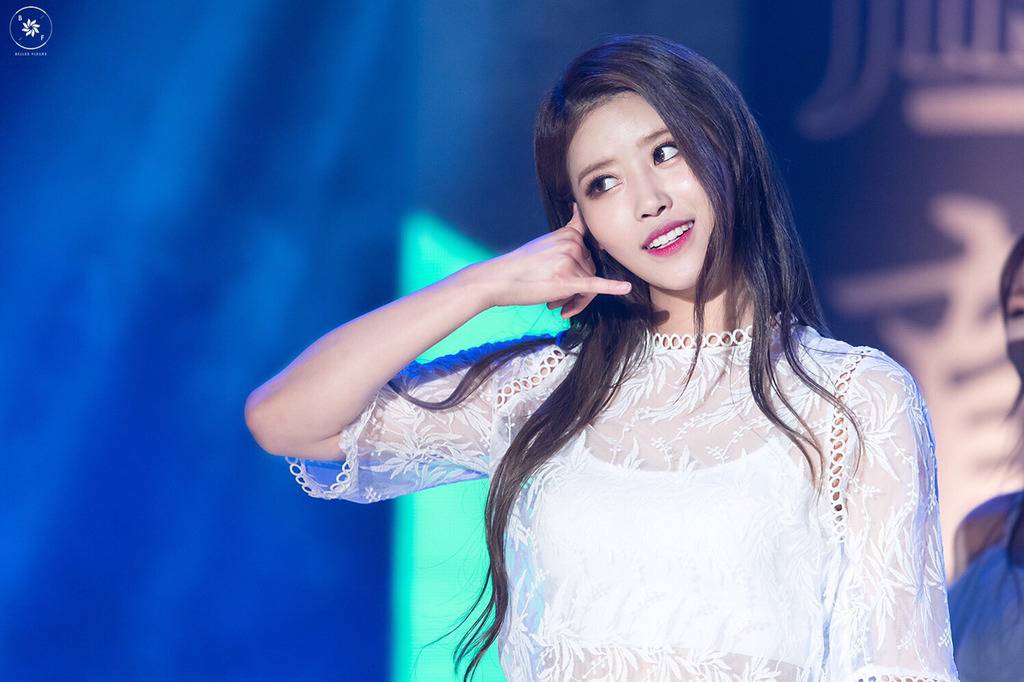 [러블리즈] 학교 다녀와서 미주 | 인스티즈