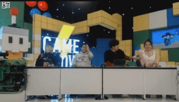 게임하다 빡쳐서 엘보우 날리는 소혜.gif | 인스티즈