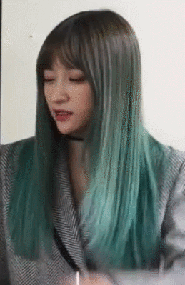 또 막내 몸매 감상하는 하니.gif | 인스티즈